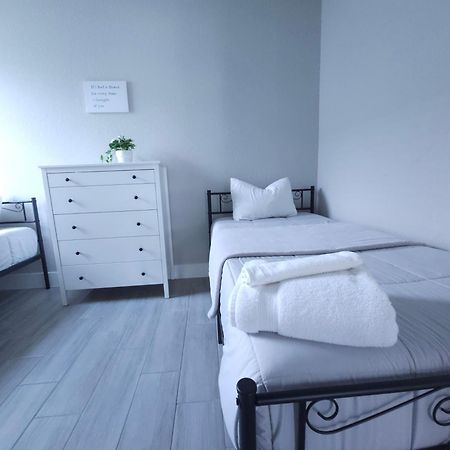 Spacious Modern 4Bd 2Ba Home! Close To Legoland Уинтер-Хейвен Экстерьер фото