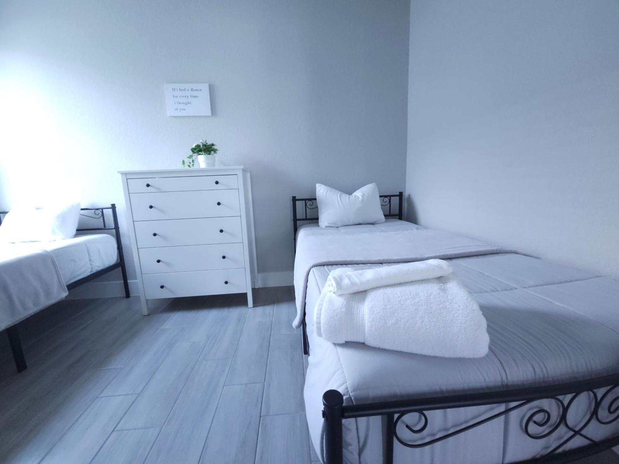 Spacious Modern 4Bd 2Ba Home! Close To Legoland Уинтер-Хейвен Экстерьер фото